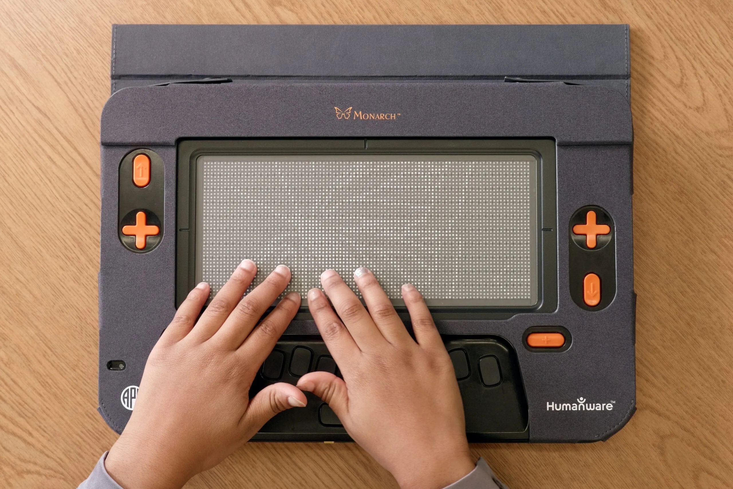 Monarch – Multi-line braille tablet