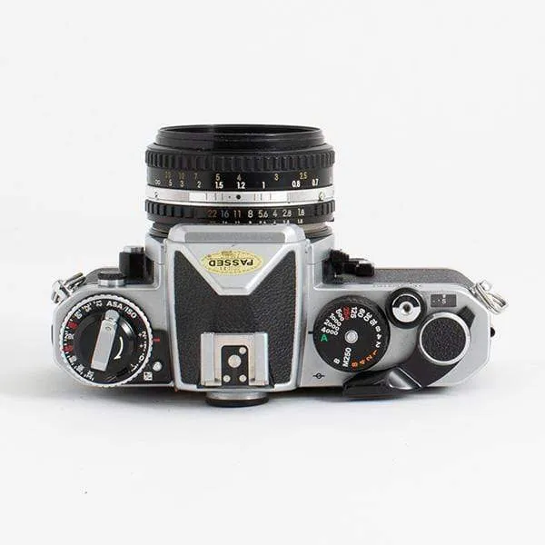 Nikon FE2 Kit with Nikon Series E 50mm f/1.8 and 70-200 f/4 lens