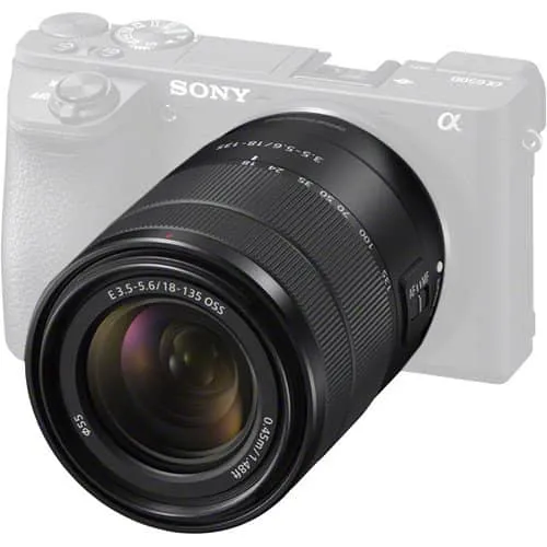 Sony 18-135mm f/3.5-5.6 Lens - Sony E Mount